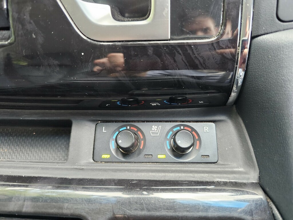 Toyota Vellfire 3.5 V6 White #40