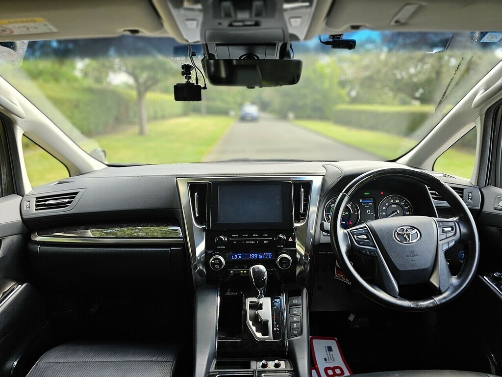 Toyota Vellfire 3.5 V6 White #65