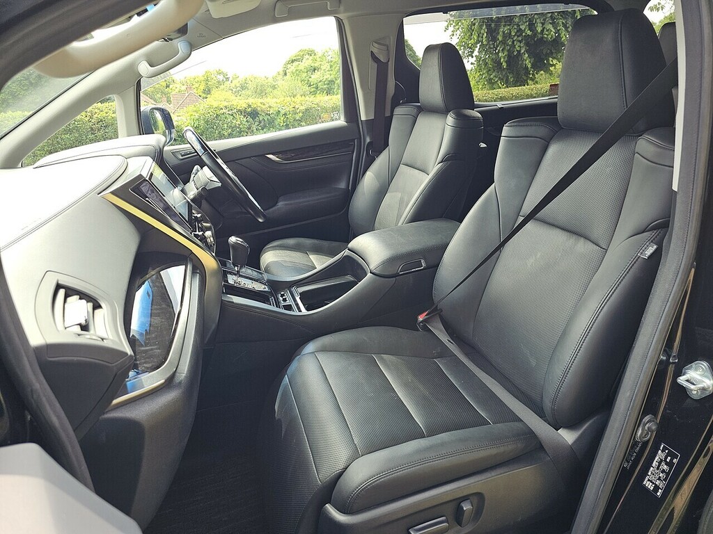 Toyota Vellfire 3.5 V6 White #15