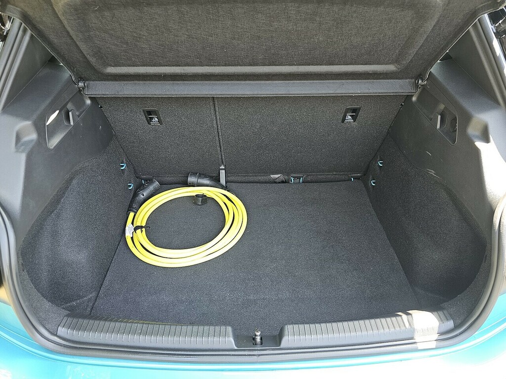 Volkswagen ID.3 Pro Life U3570 Ulez Blue #5