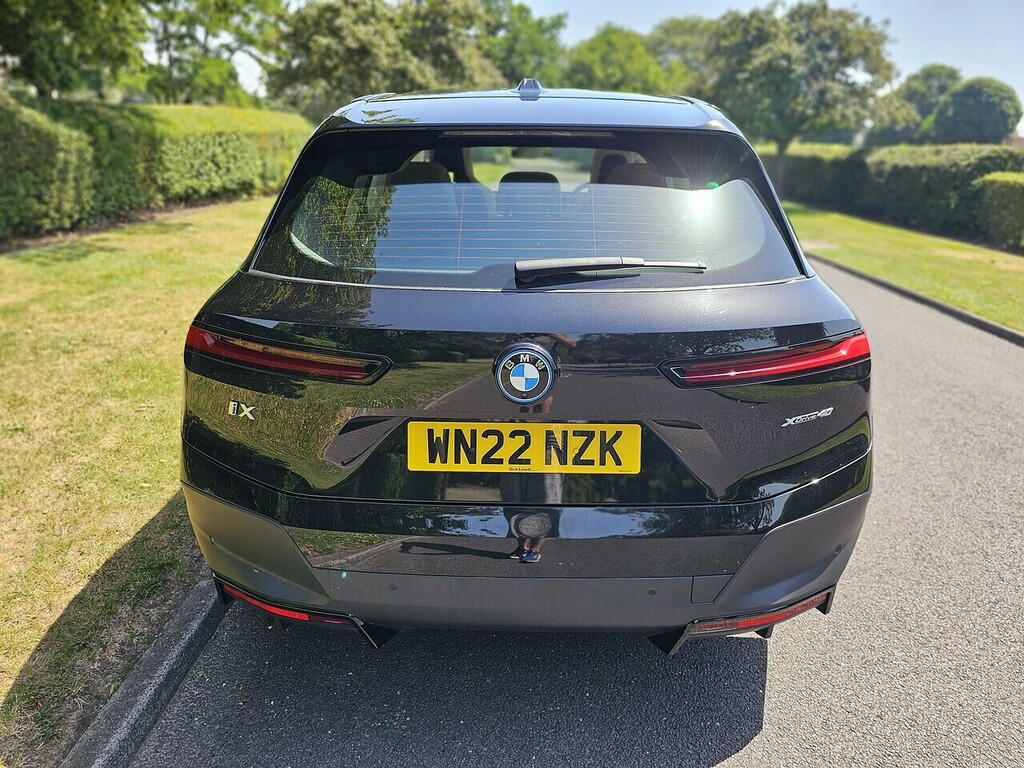 BMW iX 40 Sport U3568 Ulez Blue #4