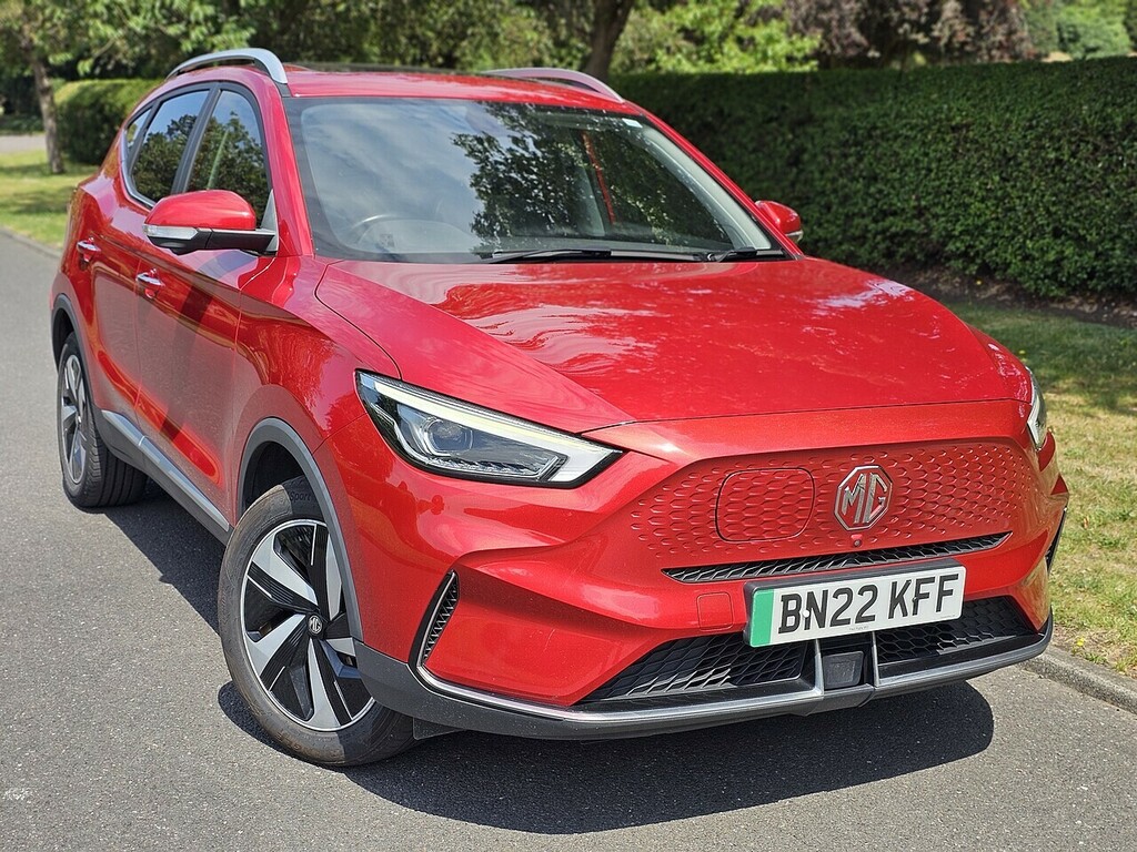 MG ZS Trophy Long Range U3572 Ulez Red