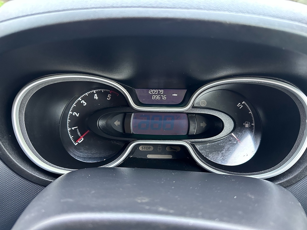 Vauxhall Vivaro 1.6 L2h1 2900 Sportive White #14