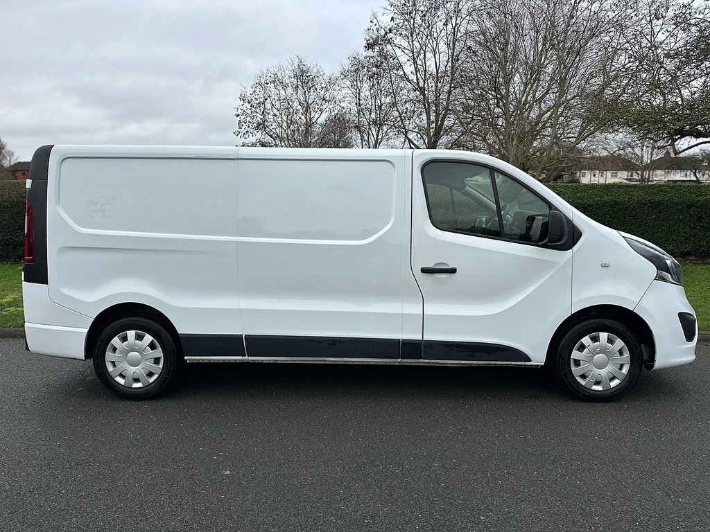 Vauxhall Vivaro Cdti 2900 Sportive U3249 Ulez White #2