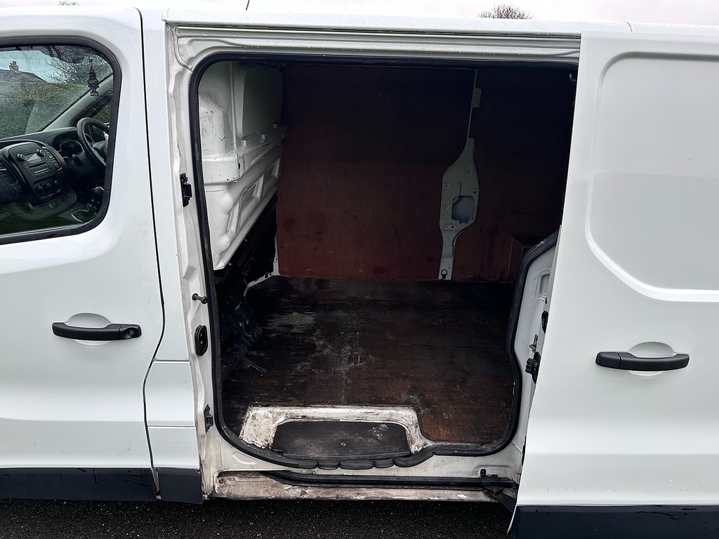 Vauxhall Vivaro 1.6 L2h1 2900 Sportive White #22