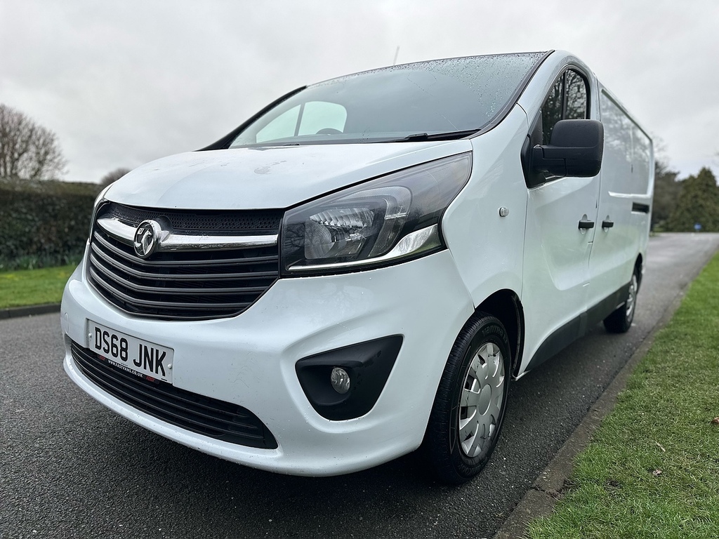 Vauxhall Vivaro 1.6 L2h1 2900 Sportive White #11