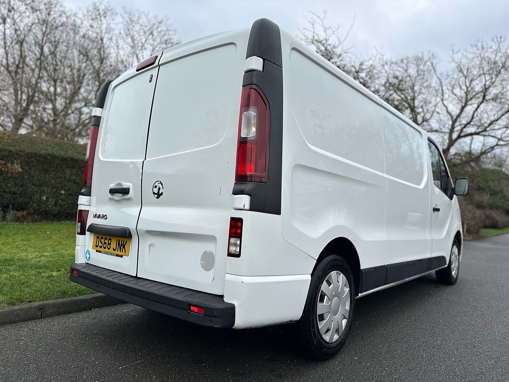 Vauxhall Vivaro Cdti 2900 Sportive U3249 Ulez White #4
