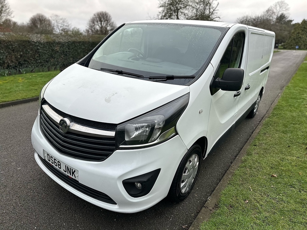 Vauxhall Vivaro 1.6 L2h1 2900 Sportive White #10
