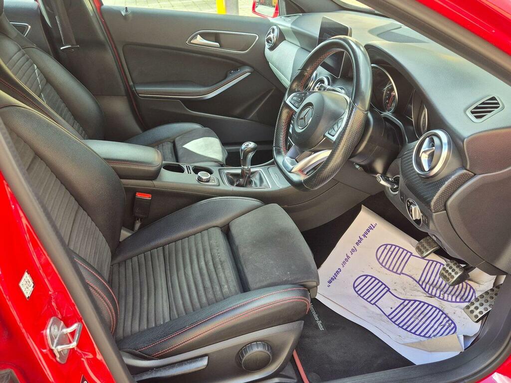 Mercedes-Benz A Class 1.6 A160 Amg Line Euro 6 Ss Red #2