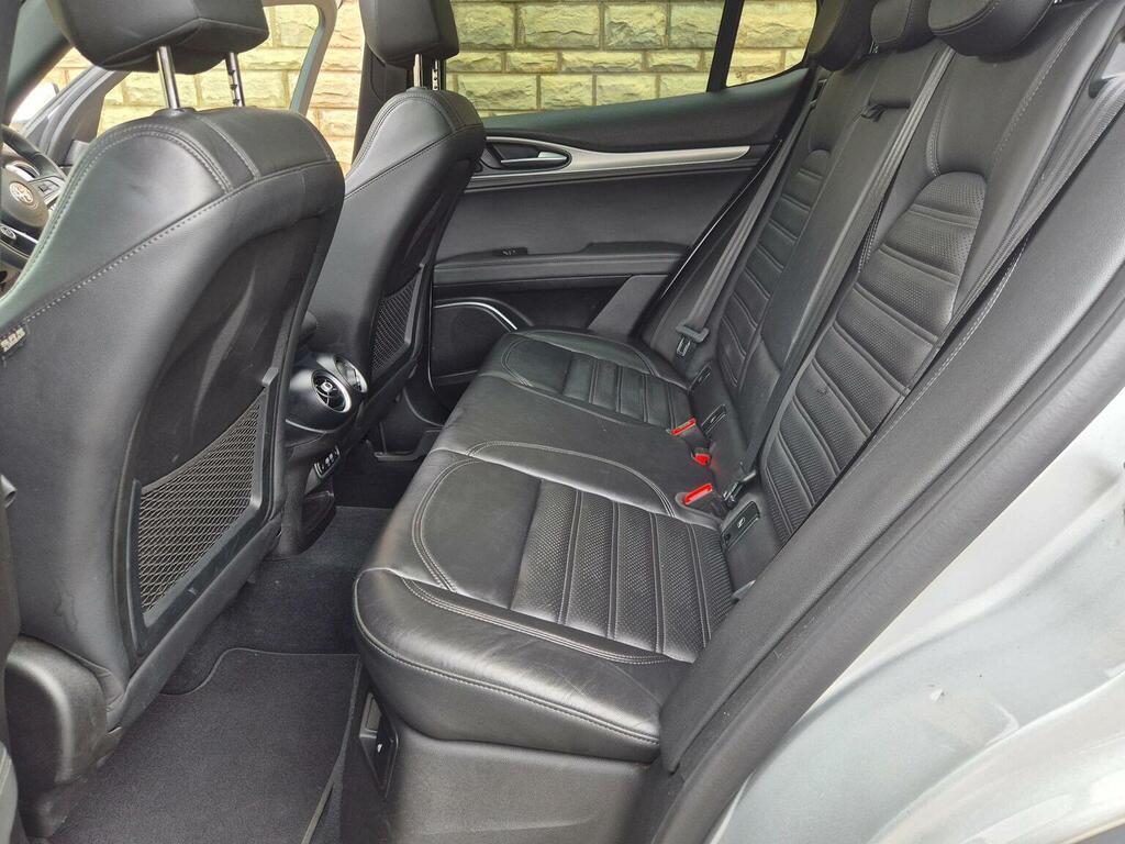 Alfa Romeo Stelvio  Green #14