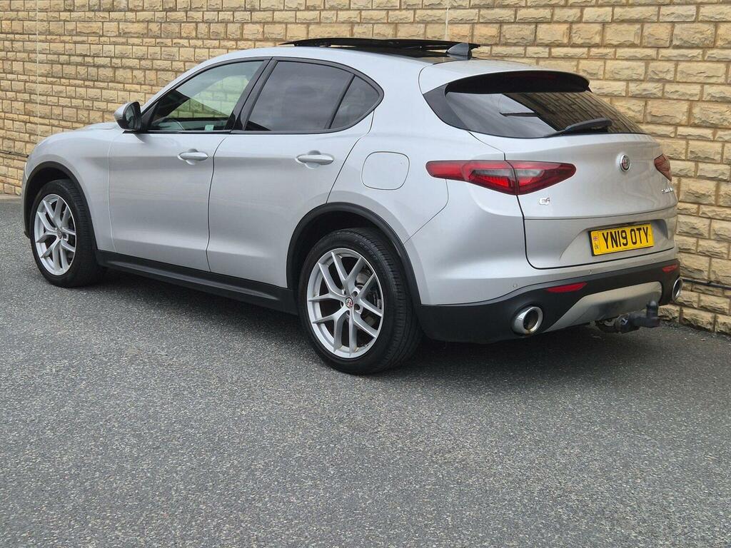 Alfa Romeo Stelvio  Green #29