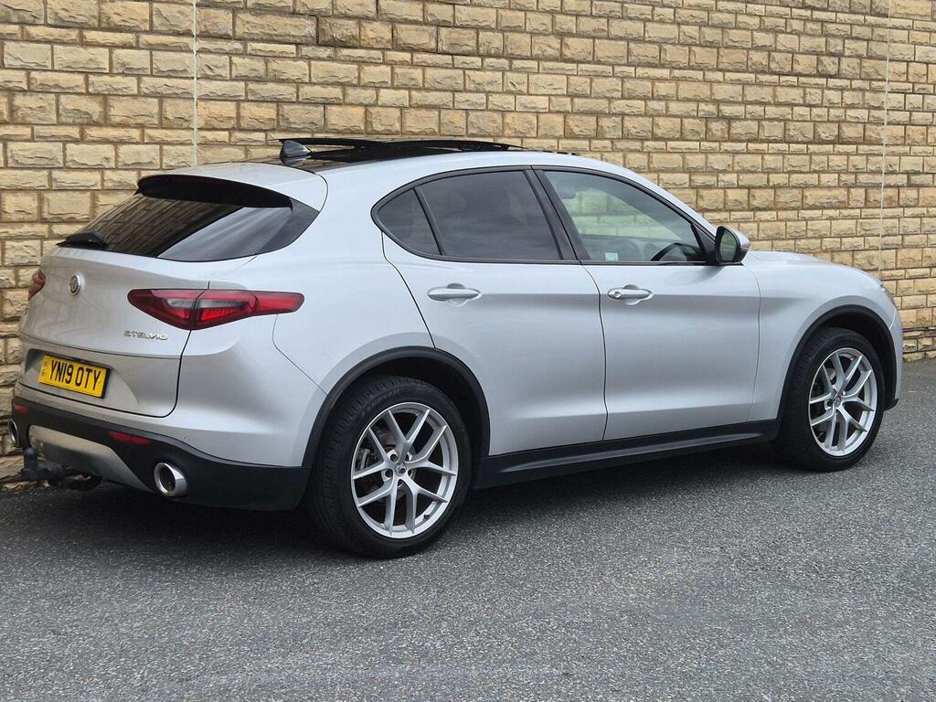 Alfa Romeo Stelvio  Green #20