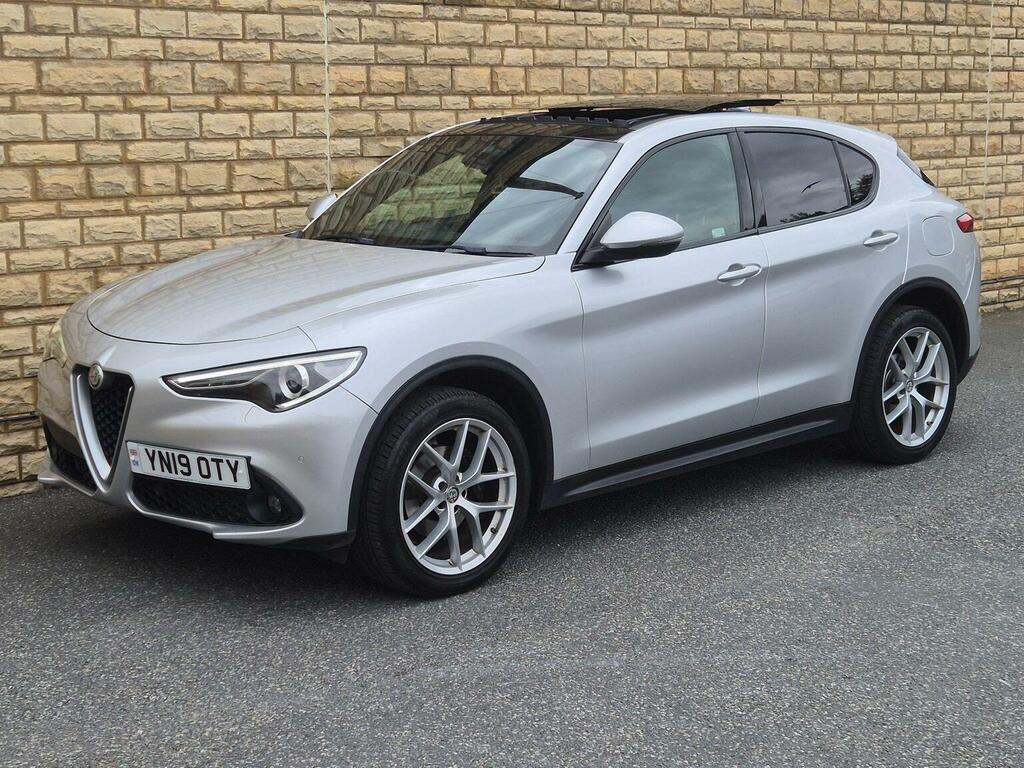 Alfa Romeo Stelvio  Green #37