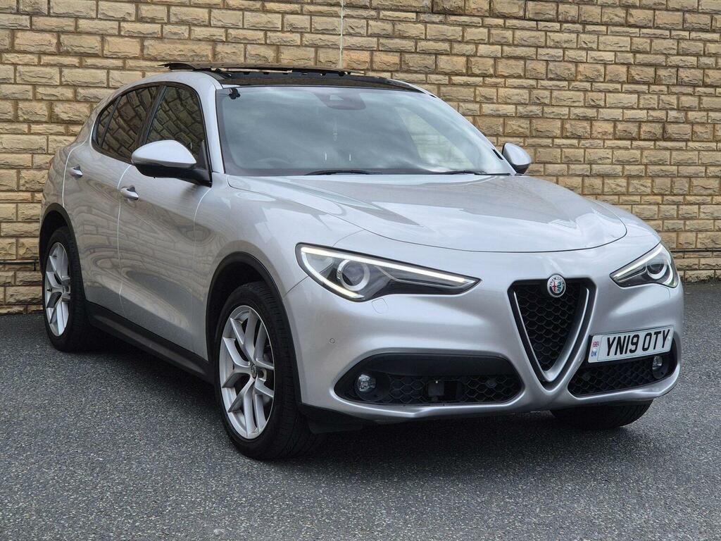 Alfa Romeo Stelvio  Green #11
