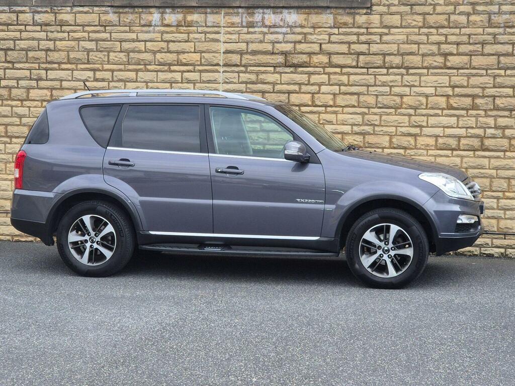 SsangYong Rexton Rexton Ultimate Black #15
