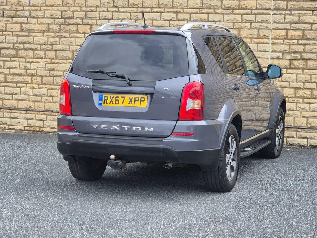 SsangYong Rexton Rexton Ultimate Black #21