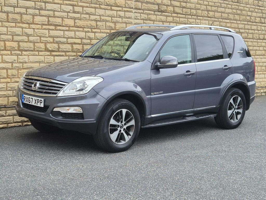 SsangYong Rexton Rexton Ultimate Black #37