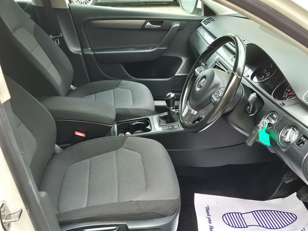 Volkswagen Passat 2.0 Tdi Bluemotion Tech Highline Euro 5 Ss White #2
