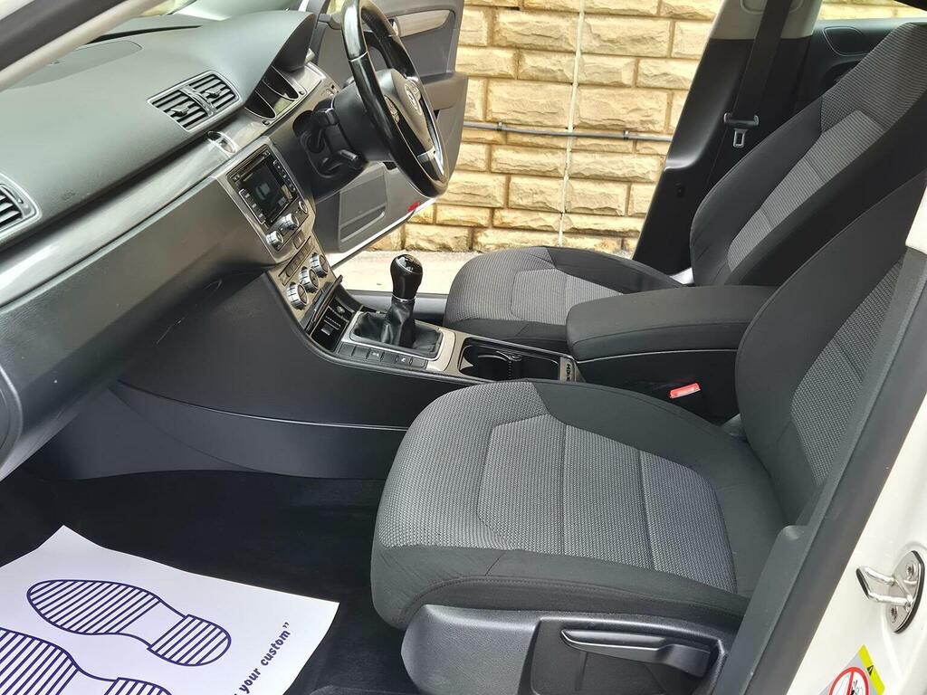 Volkswagen Passat 1.6 Tdi Bluemotion Tech S Euro 5 Ss 2013 Black #18