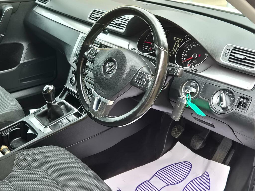 Volkswagen Passat 2.0 Tdi Bluemotion Tech Highline Euro 5 Ss White #6