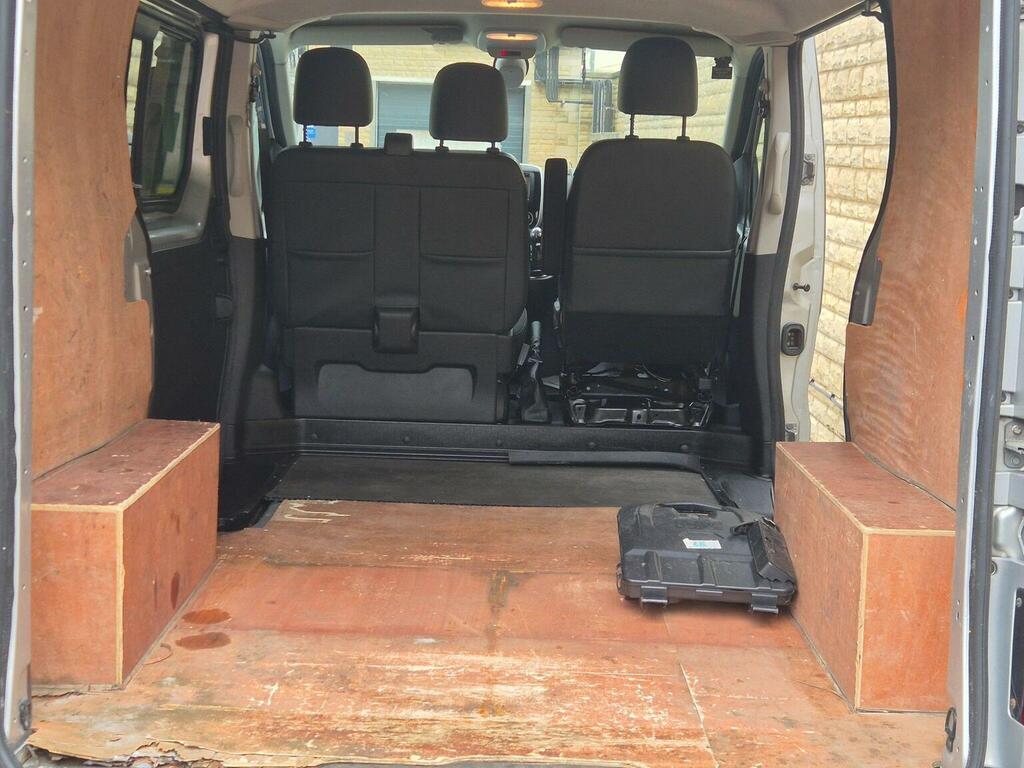 Renault Trafic 1.6L Ll29 Sport Energy Dci Red #26