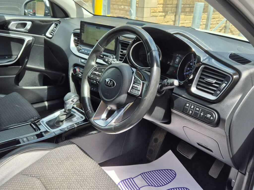 Kia Xceed 1.6 Gdi 8.9Kwh 3 Dct Euro 6 Ss White #6