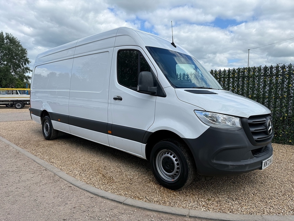 Mercedes-Benz Sprinter 315 Cdi Progressive 2.0 L3 Lwb Panel Van - White White
