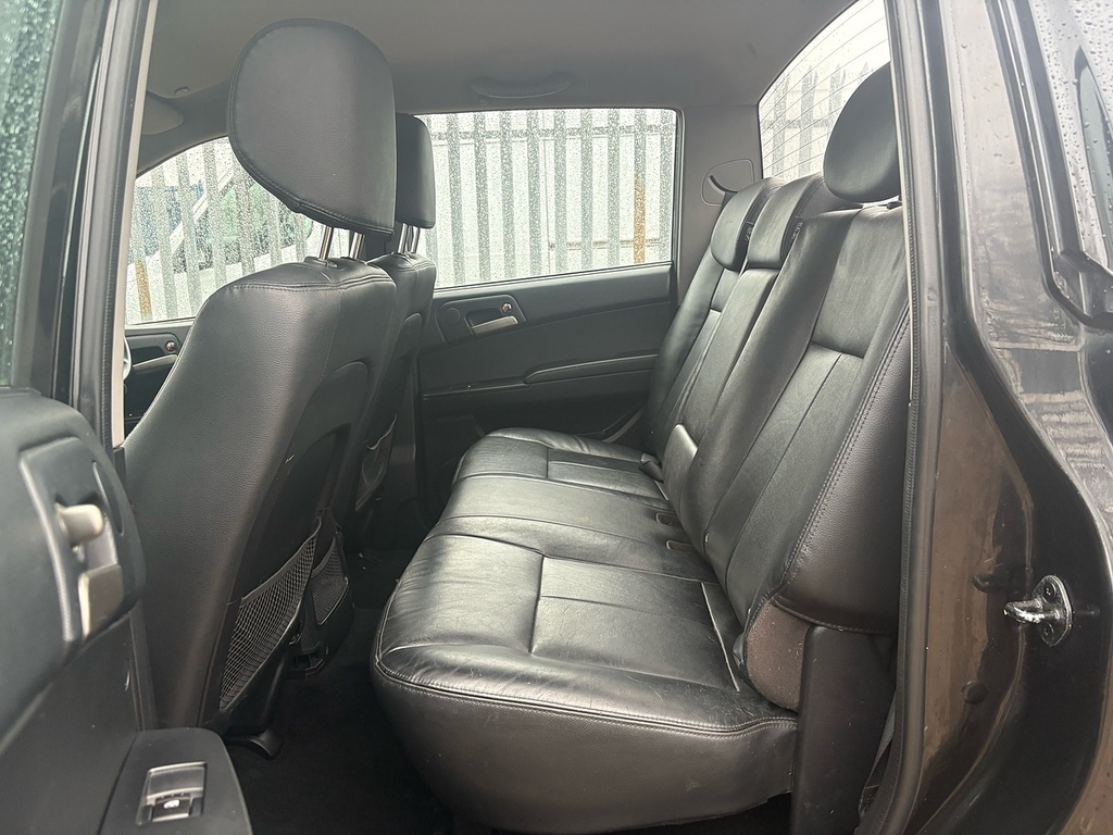 SsangYong Musso Pickup Red #12