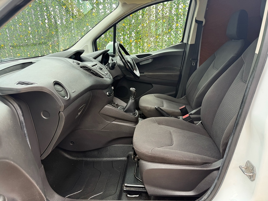 Ford Transit Courier 1.5 Tdci Trend Ulez Blue #8
