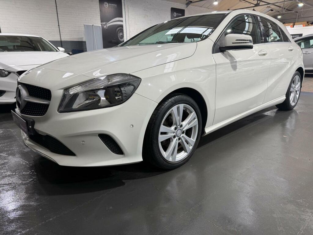 Mercedes-Benz A Class Hatchback 1.5 A180d Sport Executive Euro 6 Ss HG16LWZ White #4
