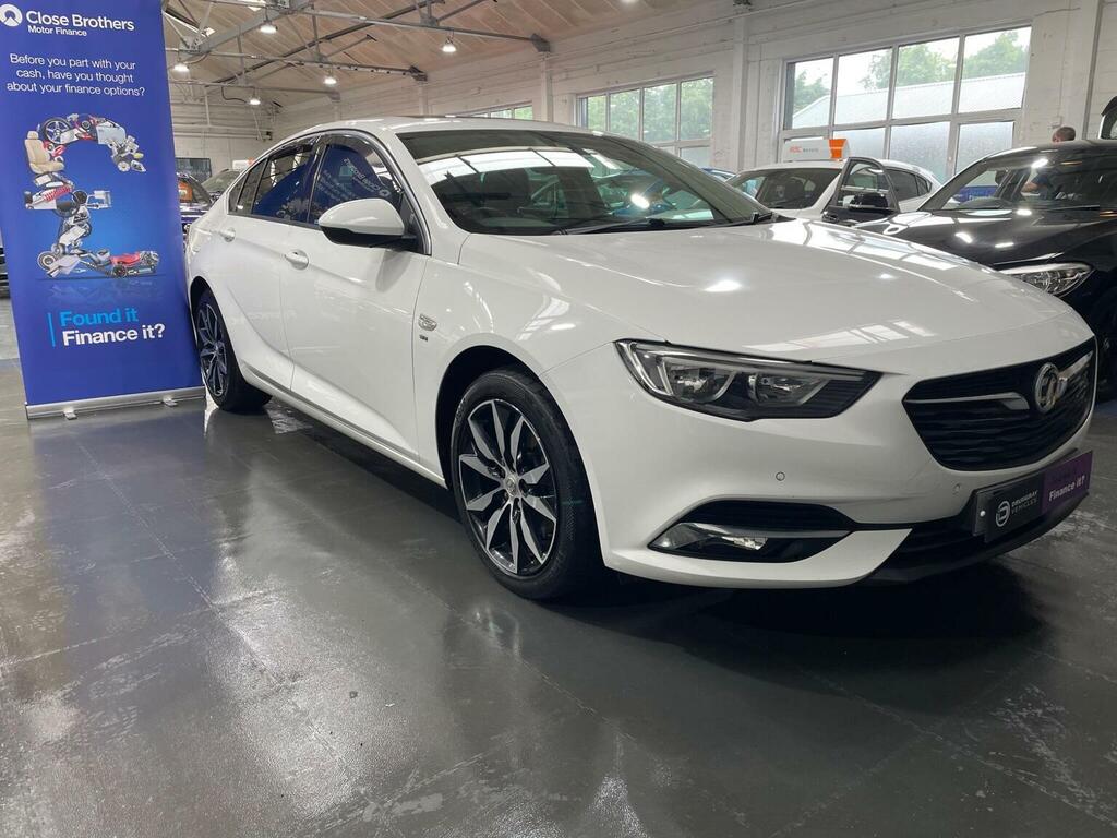 Vauxhall Insignia 2.0 Turbo D Blueinjection Sri Nav Grand Sport Euro White