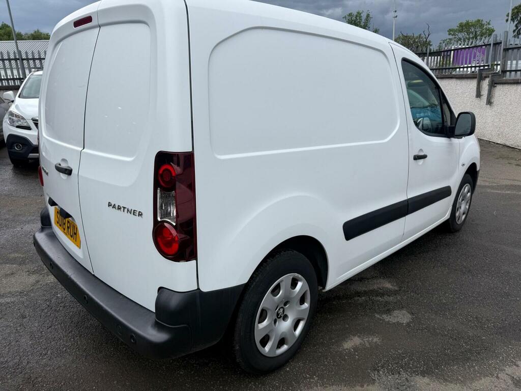 Peugeot Partner Panel Van 1.6 Bluehdi 854 Professional L1 201 White #4