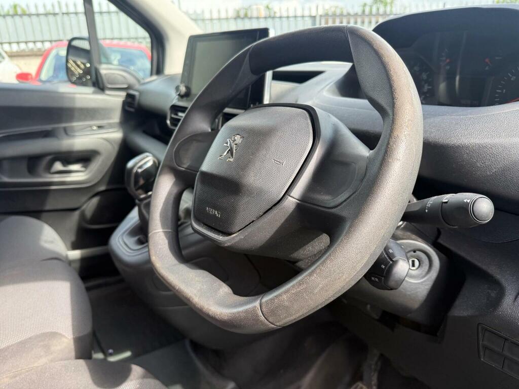 Peugeot Partner 1.5 Bluehdi 1000 Professional Standard Panel Van S White #4