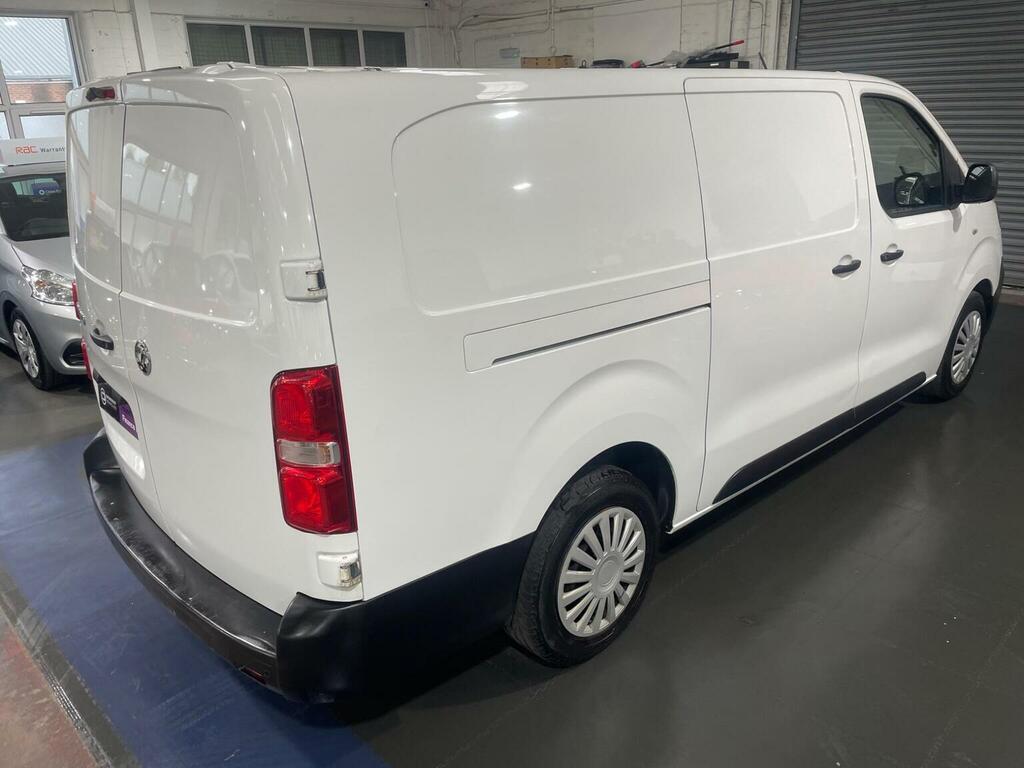 Vauxhall Vivaro Mpv White #11