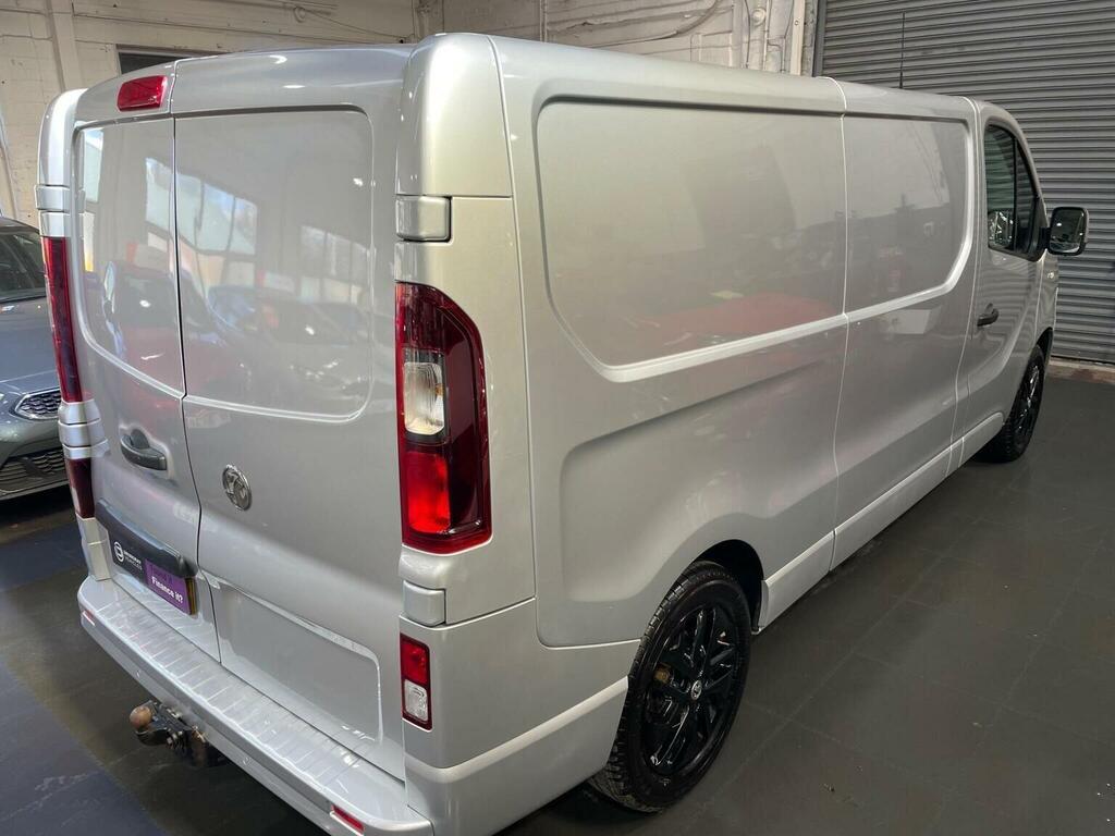 Vauxhall Vivaro Panel Van 1.6 Cdti 2900 Biturbo Ecotec Limited Edi Silver #9