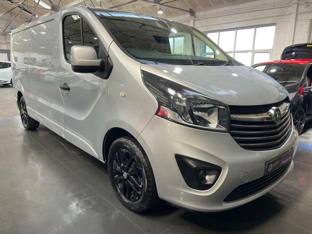 Vauxhall Vivaro Panel Van 1.6 Cdti 2900 Biturbo Ecotec Limited Edi Silver #2