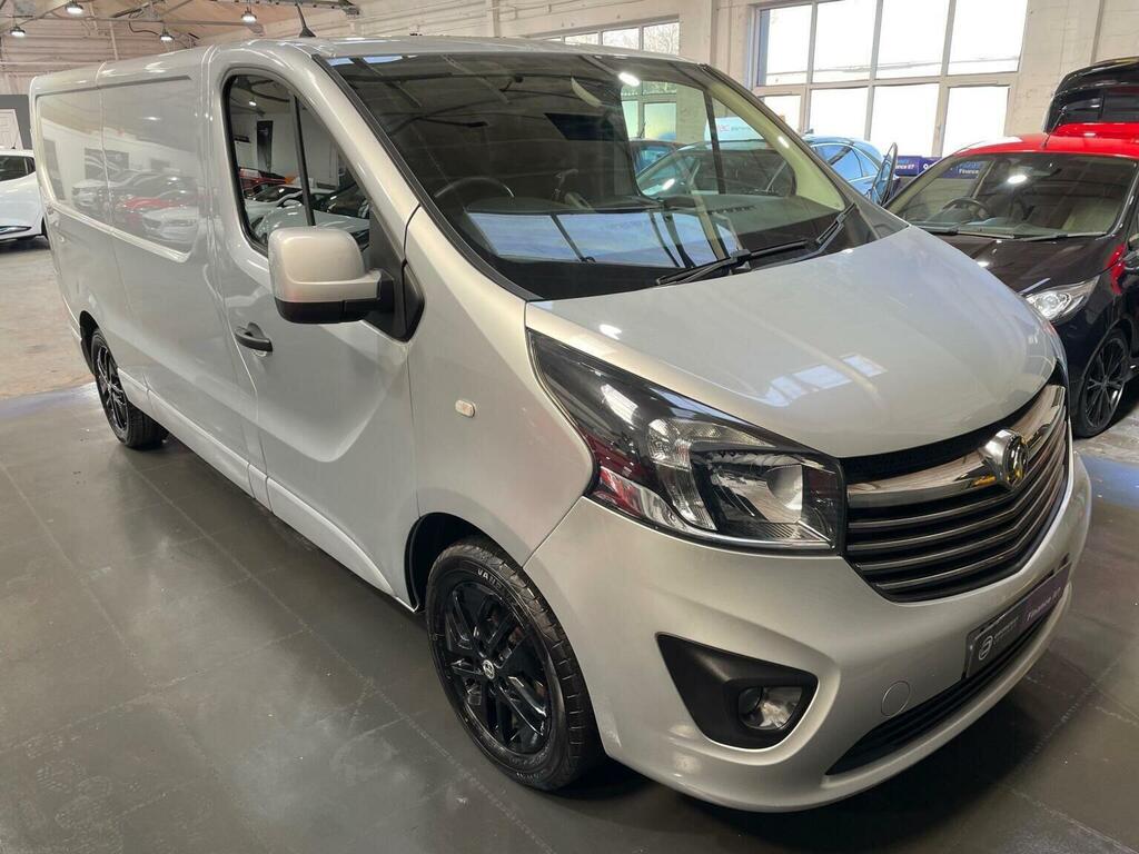 Vauxhall Vivaro Panel Van 1.6 Cdti 2900 Biturbo Ecotec Limited Edi Silver #3