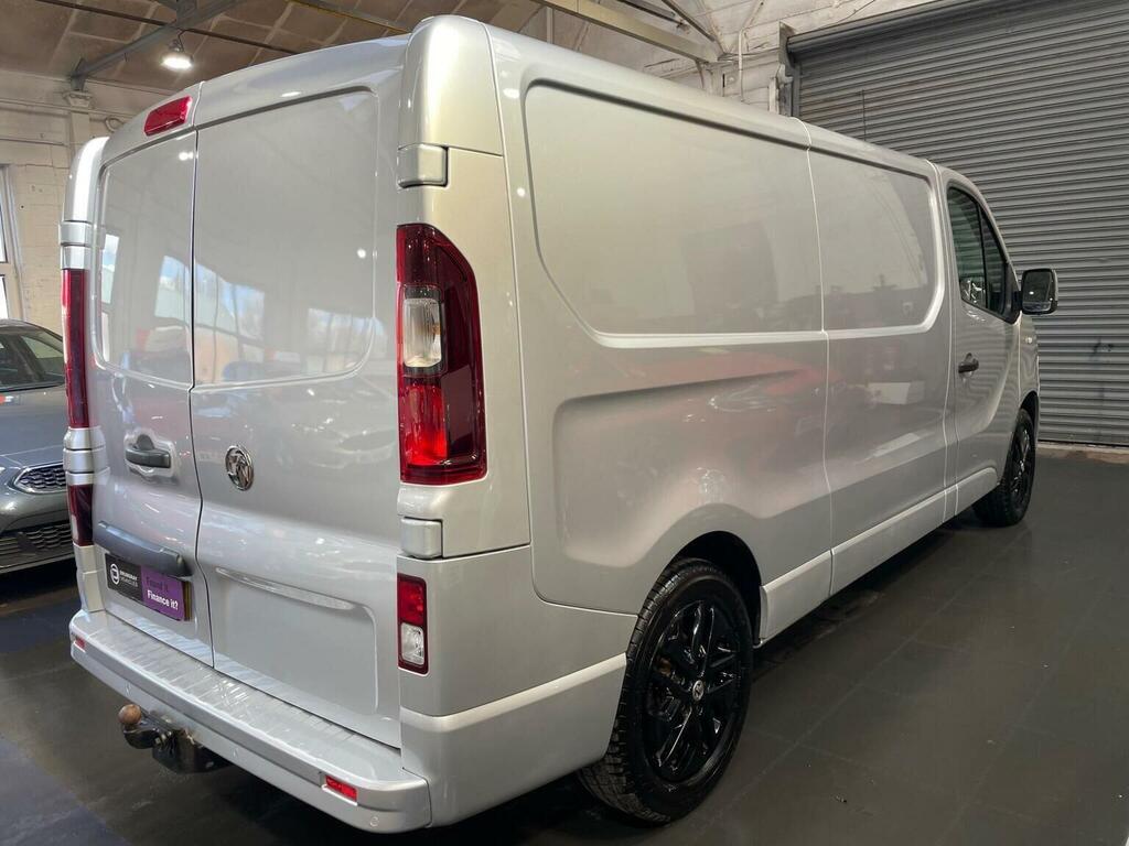 Vauxhall Vivaro Panel Van 1.6 Cdti 2900 Biturbo Ecotec Limited Edi Silver #10