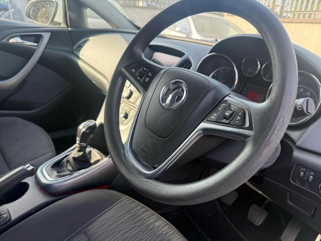 Vauxhall Astra GTC Gtc 2.0 Sri Cdti Ss 162 Bhp Grey #7