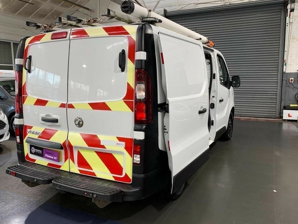 Vauxhall Vivaro 1.6 Cdti 2900 L2 H1 Euro 6 White #8