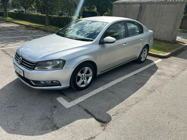 Volkswagen Passat 1.6 Tdi Bluemotion Tech S Silver #2