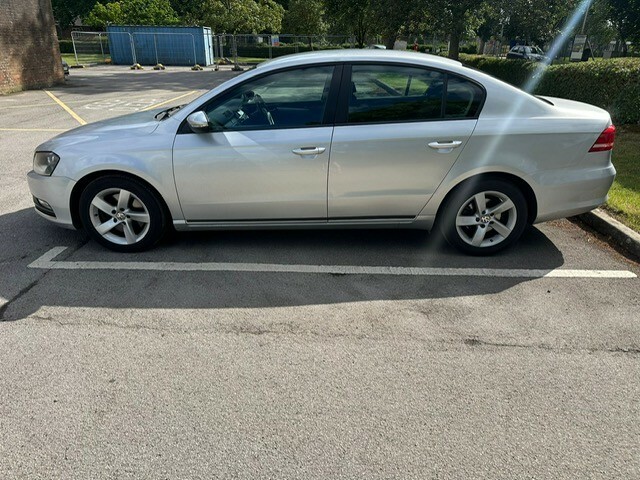Volkswagen Passat 1.6 Tdi Bluemotion Tech S Silver #4