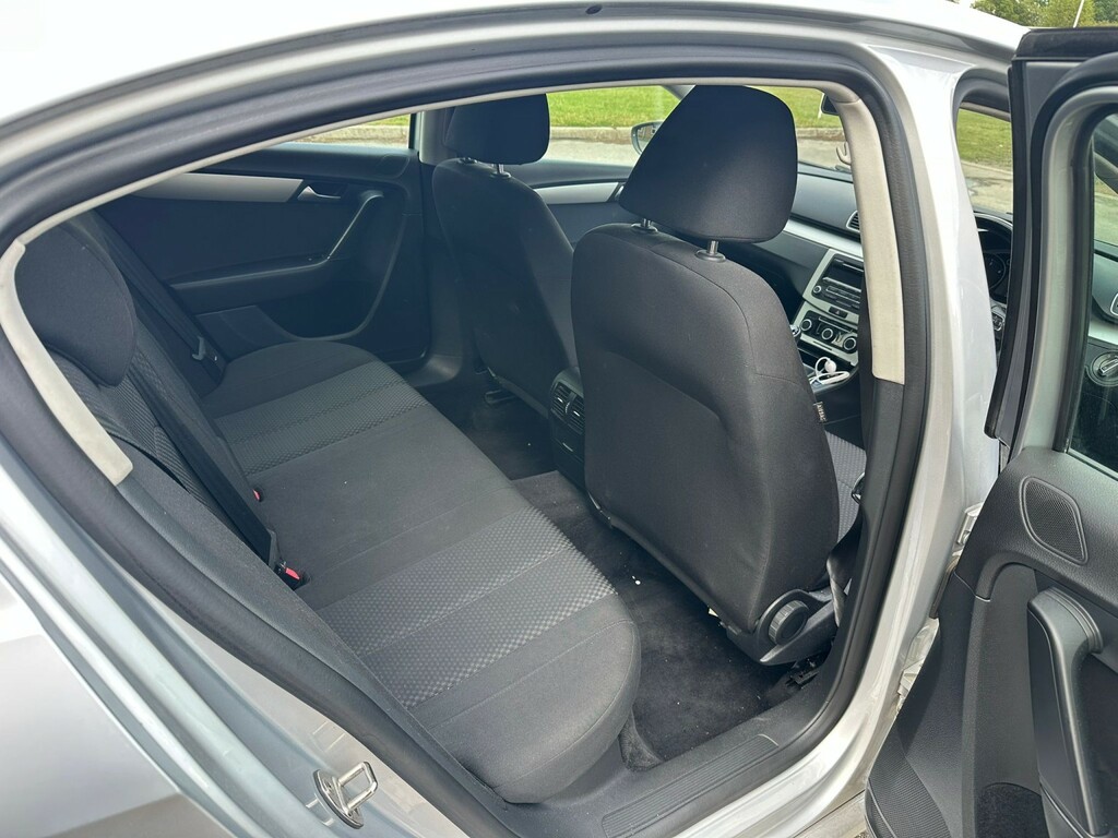 Volkswagen Passat Estate Grey #12