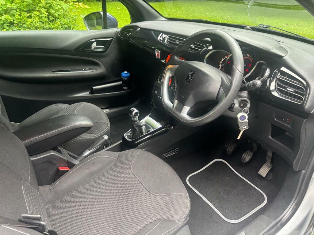 Citroen DS3 1.6 E-hdi Dstyle Plus Euro 5 S S Silver #2