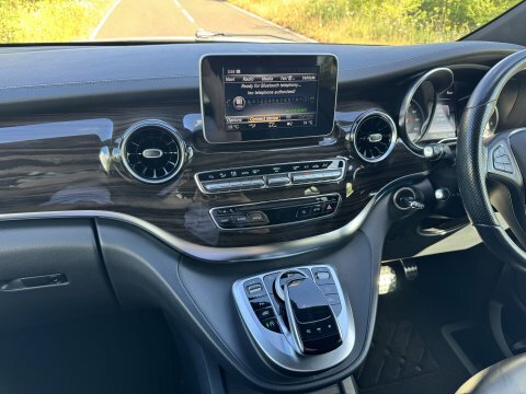 Mercedes-Benz V Class Mpv Silver #12