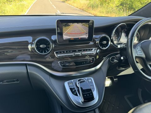 Mercedes-Benz V Class Mpv Silver #9