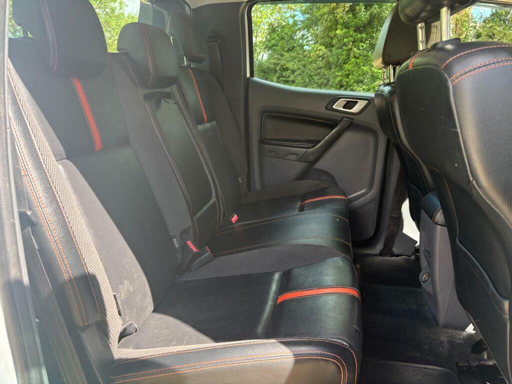 Ford Ranger Wildtrak Black #9