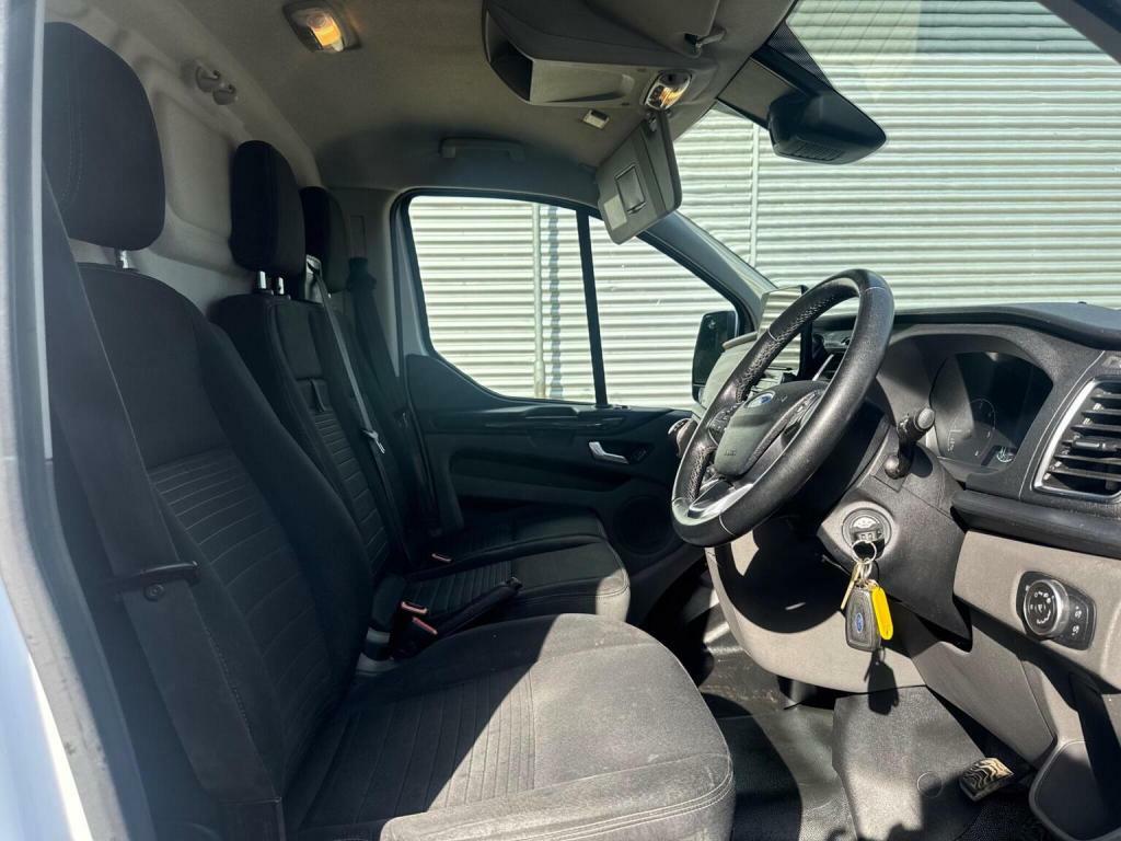 Ford Transit Custom  White #19