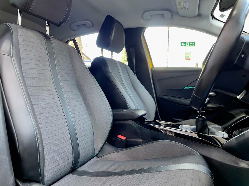 Peugeot 208 1.2 Puretech Allure Euro 6 Ss Yellow #6
