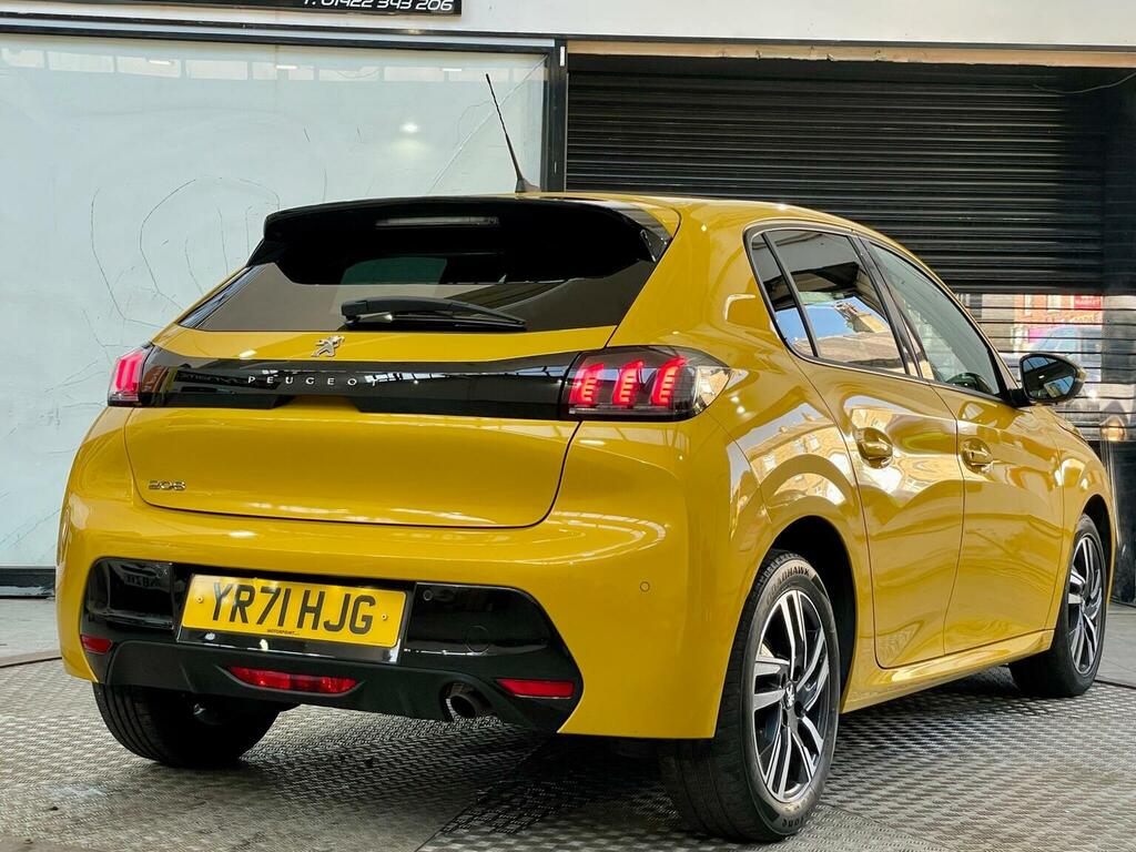 Peugeot 208 1.2 Puretech Allure Euro 6 Ss Yellow #4
